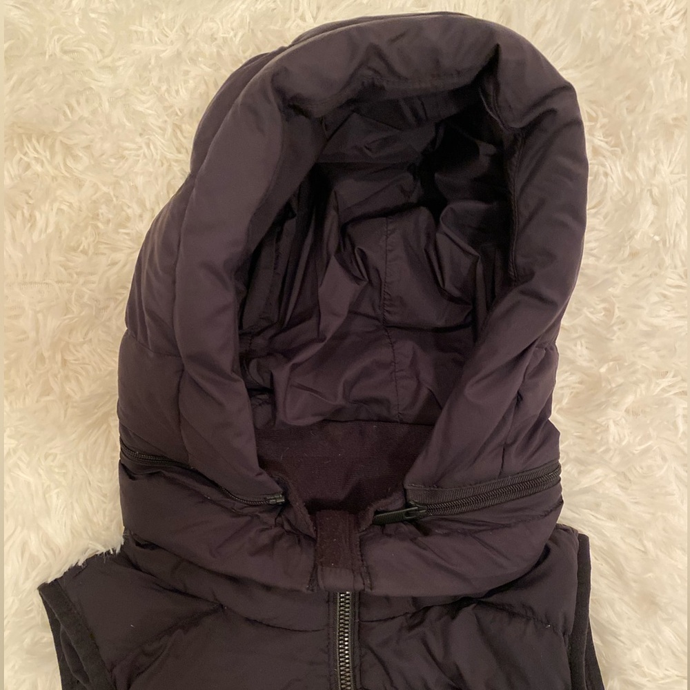 Lululemon Athletica Pack It Down Puffer Vest - Picture 7 of 9